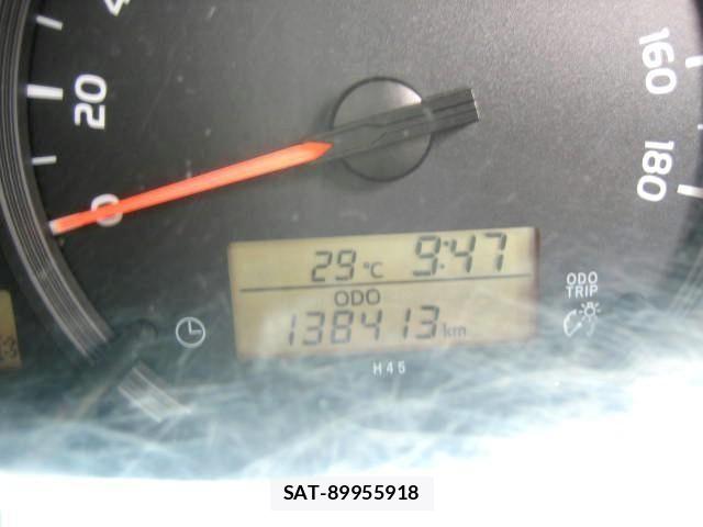 Toyota HIACE VAN 2017-07 8742522-24
