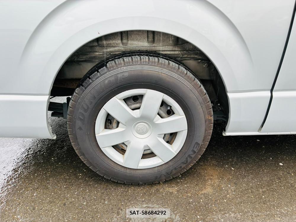 Toyota HIACE VAN 2019-11 8608296-27