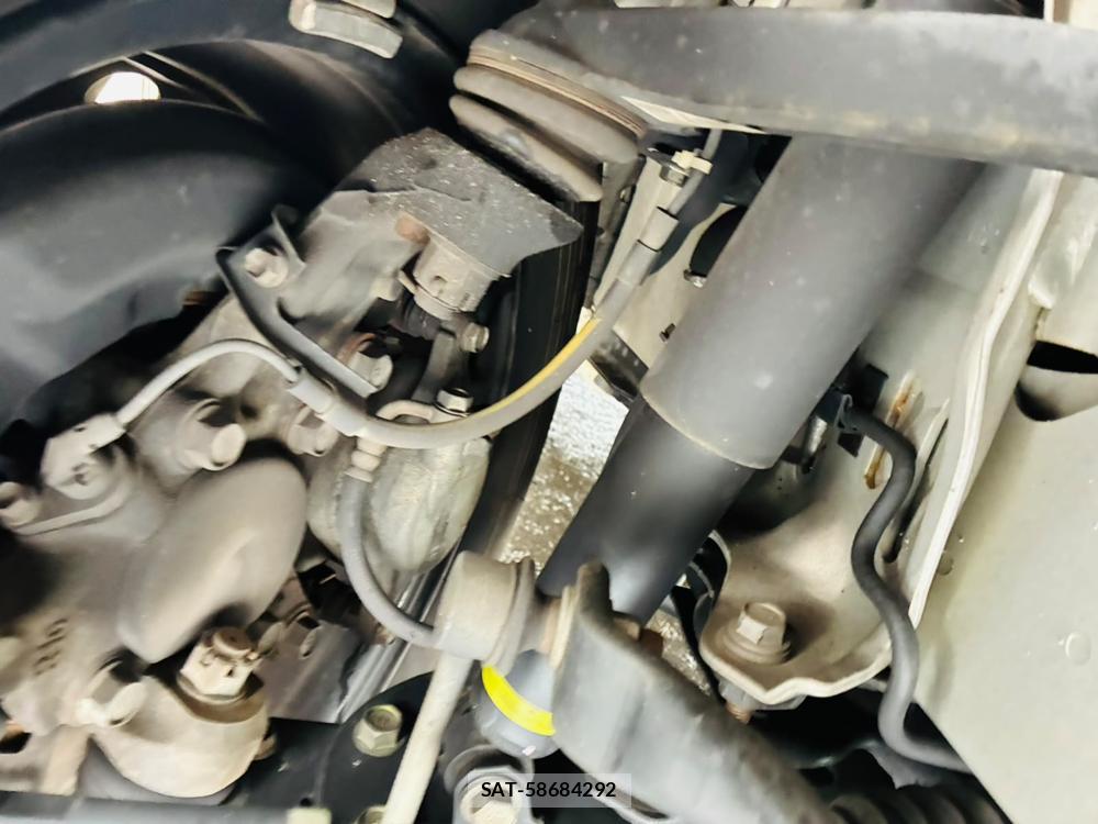 Toyota HIACE VAN 2019-11 8608296-34