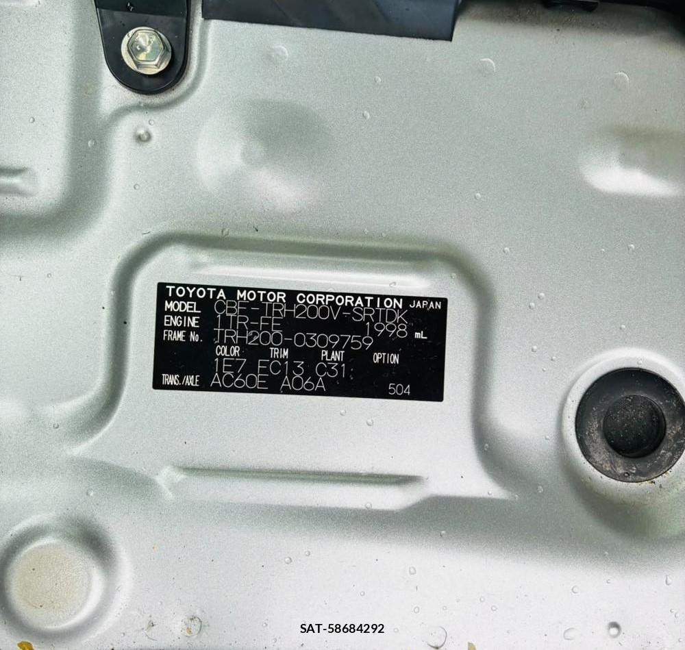 Toyota HIACE VAN 2019-11 8608296-39
