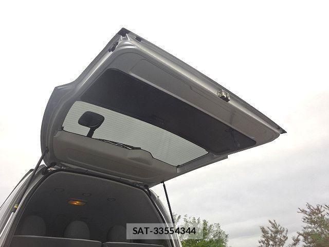 Toyota HIACE VAN 2017-09 8780468-9