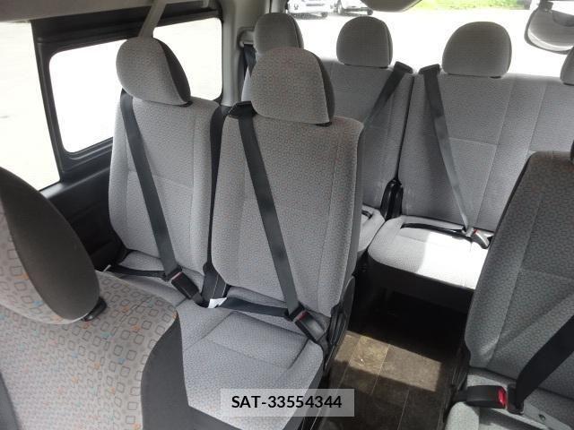 Toyota HIACE VAN 2017-09 8780468-16