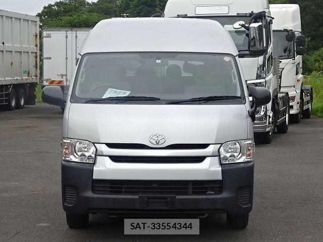 Toyota HIACE VAN 2017-09 8780468-1