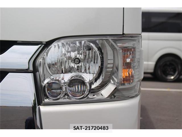 Toyota HIACE VAN 2021-04 8780471-11