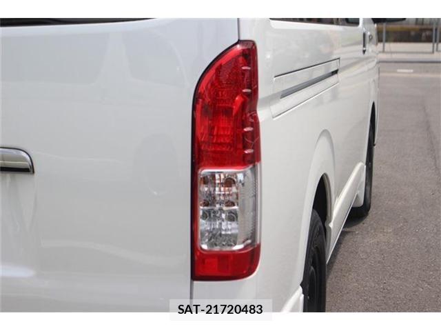 Toyota HIACE VAN 2021-04 8780471-14