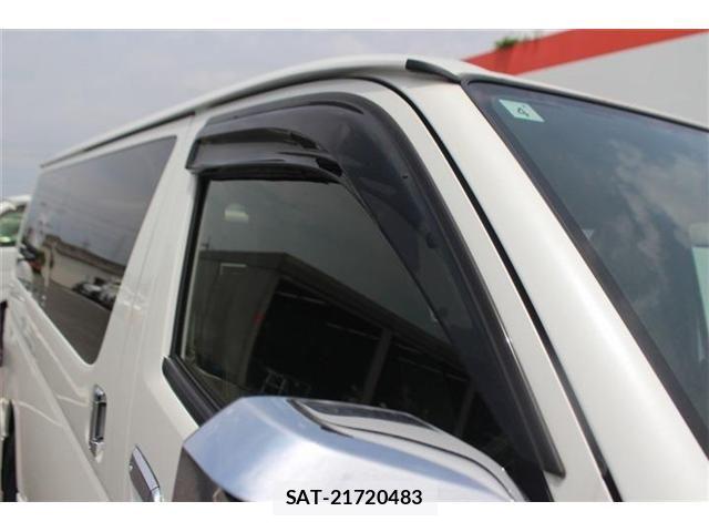 Toyota HIACE VAN 2021-04 8780471-17