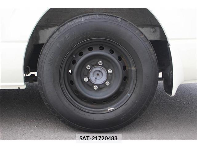 Toyota HIACE VAN 2021-04 8780471-22