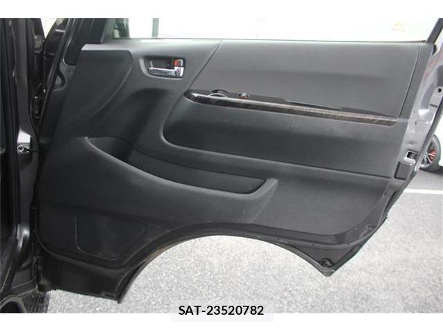 Toyota HIACE VAN 2020-07 8849241-17