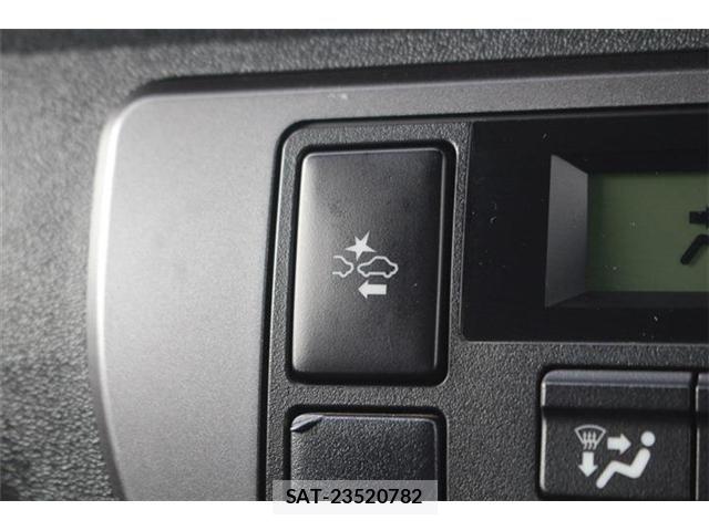 Toyota HIACE VAN 2020-07 8849241-25