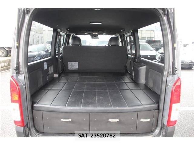 Toyota HIACE VAN 2020-07 8849241-28