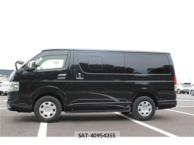 Toyota HIACE VAN 2025-07 8849236-13