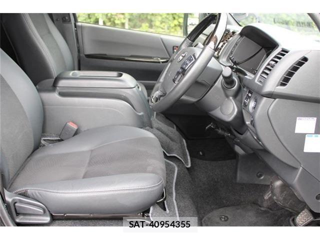 Toyota HIACE VAN 2025-07 8849236-19