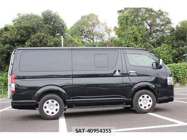 Toyota HIACE VAN 2025-07 8849236-7