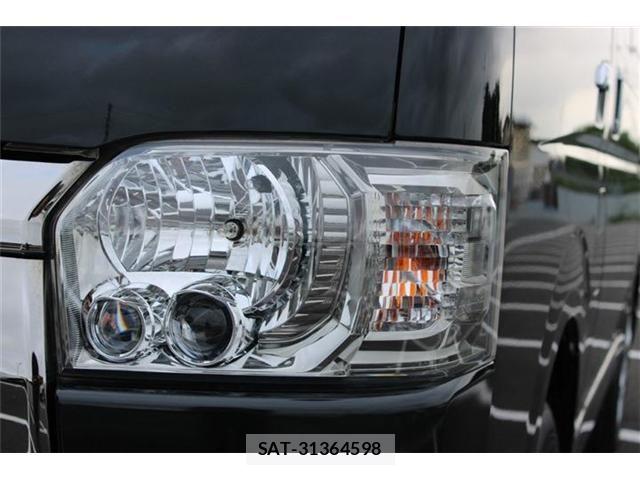 Toyota HIACE VAN 2021-01 8840998-11