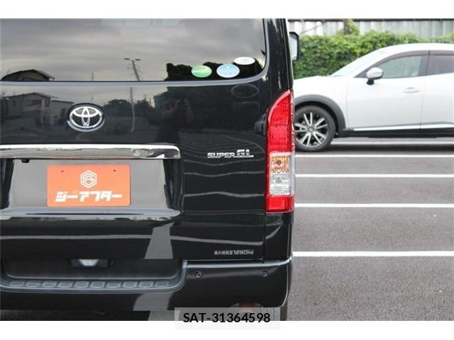Toyota HIACE VAN 2021-01 8840998-17