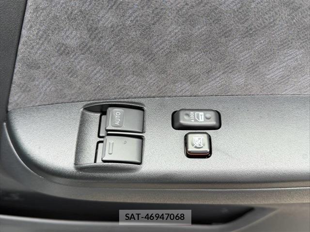Toyota HIACE VAN 2026-04 8849237-26