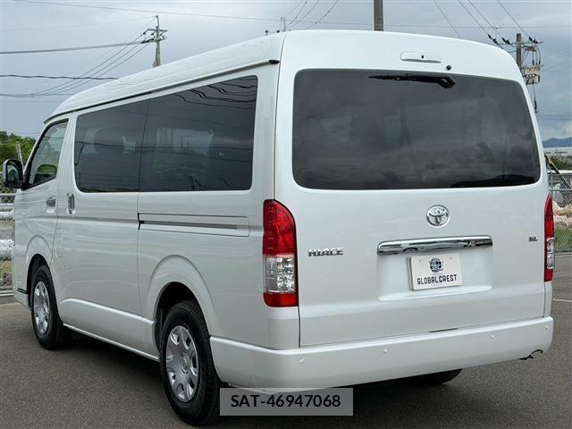 Toyota HIACE VAN 2026-04 8849237-7