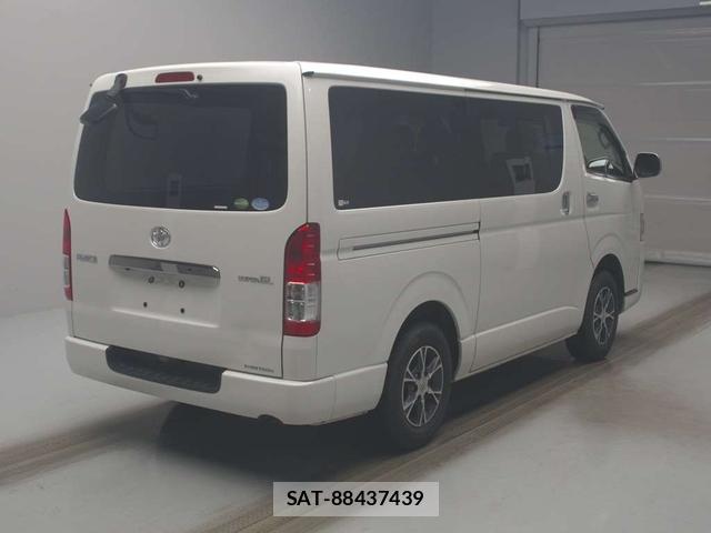Toyota HIACE VAN 2019-10 8857142-1