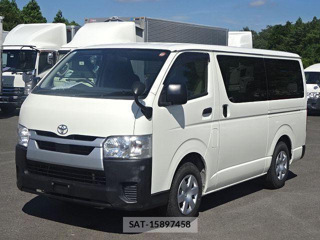 Toyota HIACE VAN 2022-03 8871122-0