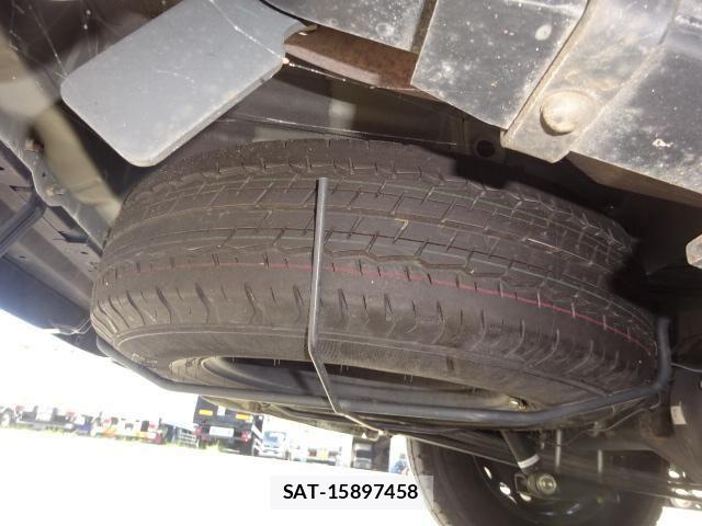 Toyota HIACE VAN 2022-03 8871122-21