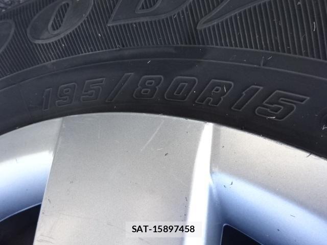 Toyota HIACE VAN 2022-03 8871122-24
