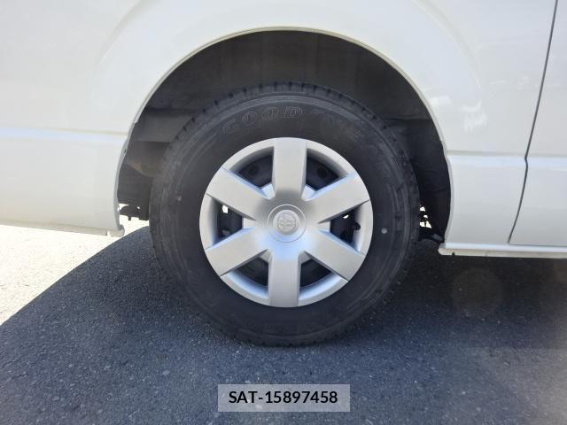 Toyota HIACE VAN 2022-03 8871122-26