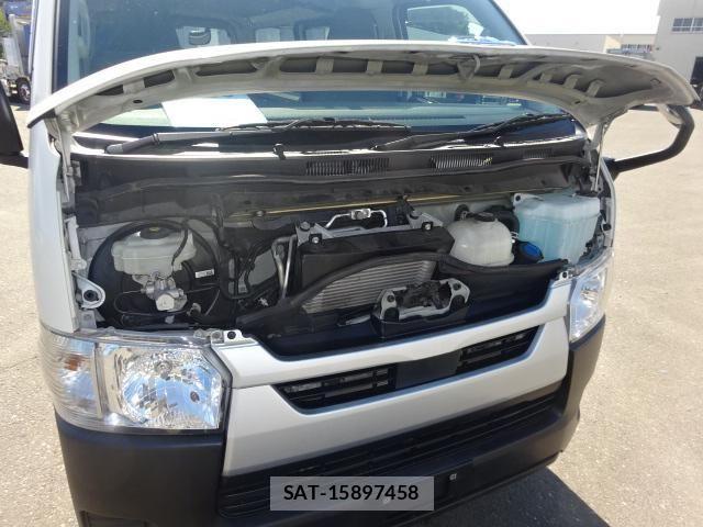 Toyota HIACE VAN 2022-03 8871122-28