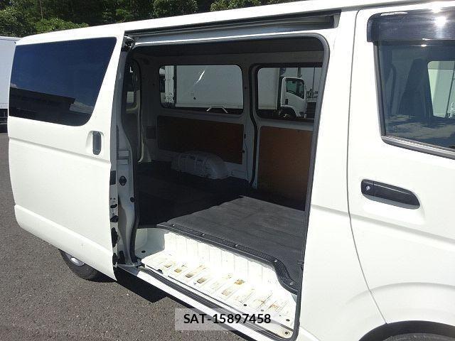Toyota HIACE VAN 2022-03 8871122-8