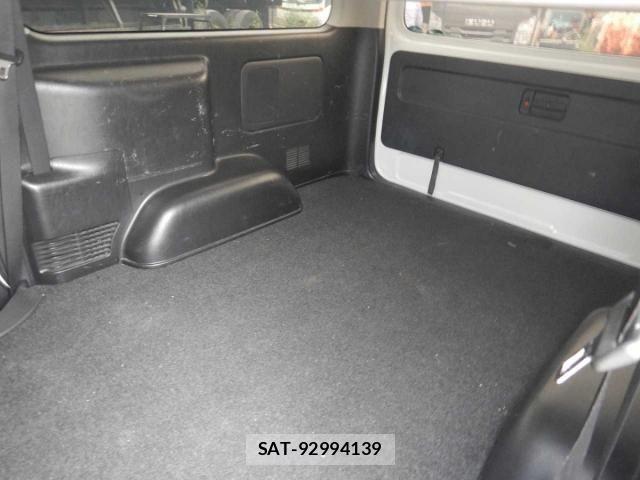 Toyota HIACE VAN 2013-01 8871123-12