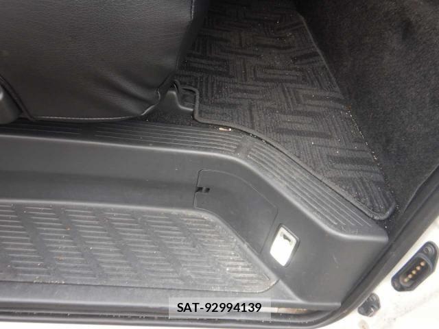 Toyota HIACE VAN 2013-01 8871123-23