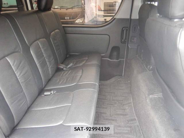 Toyota HIACE VAN 2013-01 8871123-26