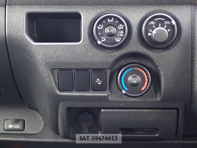 Toyota HIACE VAN 2021-06 3906030-11