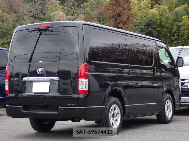 Toyota HIACE VAN 2021-06 3906030-1