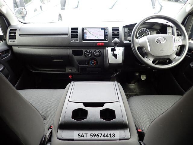 Toyota HIACE VAN 2021-06 3906030-7