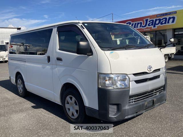 Hiace Van 1.25t 2WD