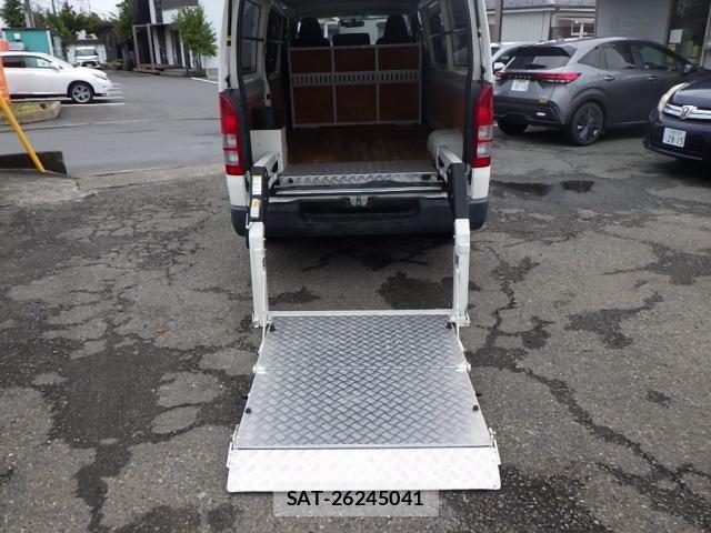 Toyota HIACE VAN 2015-09 1257115-4