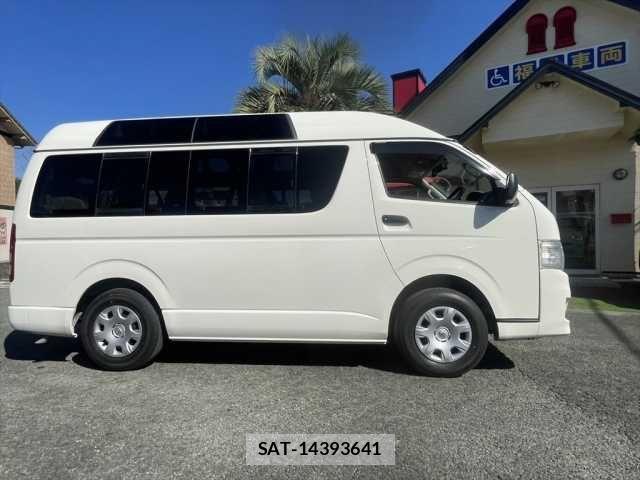 Toyota HIACE VAN 2013-09 1331119-12