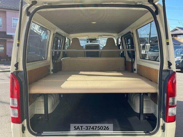 Toyota HIACE VAN 2021-03 3769303-14