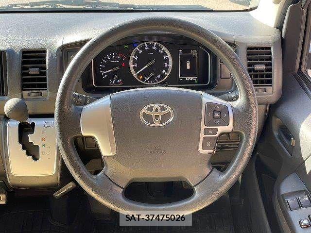 Toyota HIACE VAN 2021-03 3769303-15
