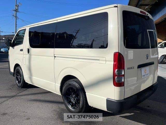 Toyota HIACE VAN 2021-03 3769303-24
