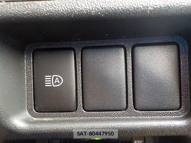 Toyota HIACE VAN 2021-02 4324674-9