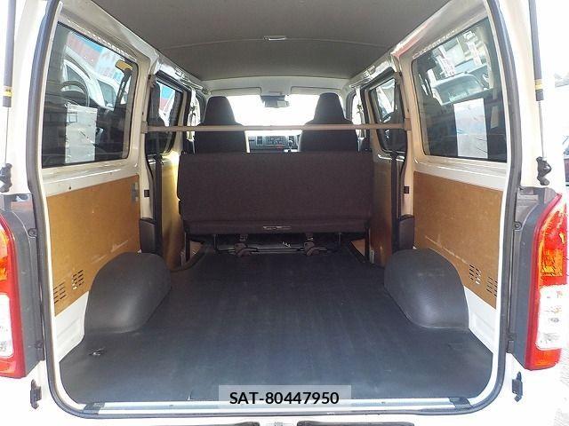 Toyota HIACE VAN 2021-02 4324674-18