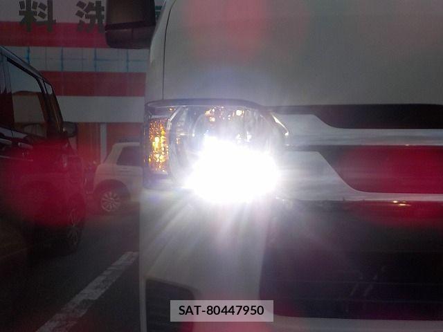 Toyota HIACE VAN 2021-02 4324674-24