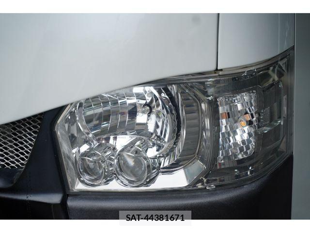 Toyota HIACE VAN 2019-07 522814-9