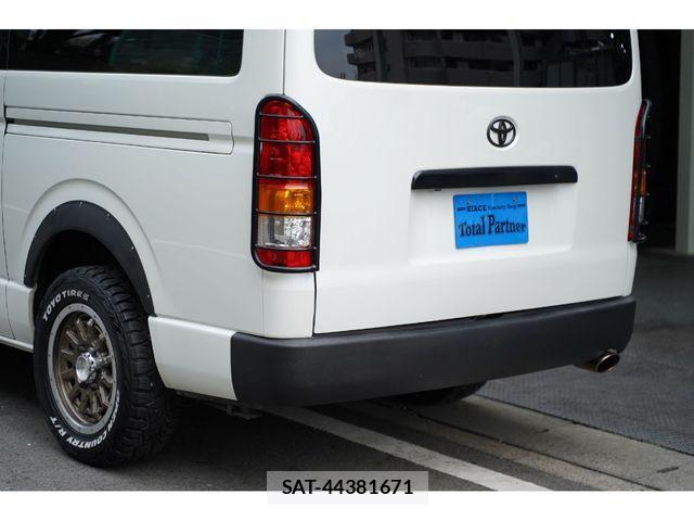 Toyota HIACE VAN 2019-07 522814-13
