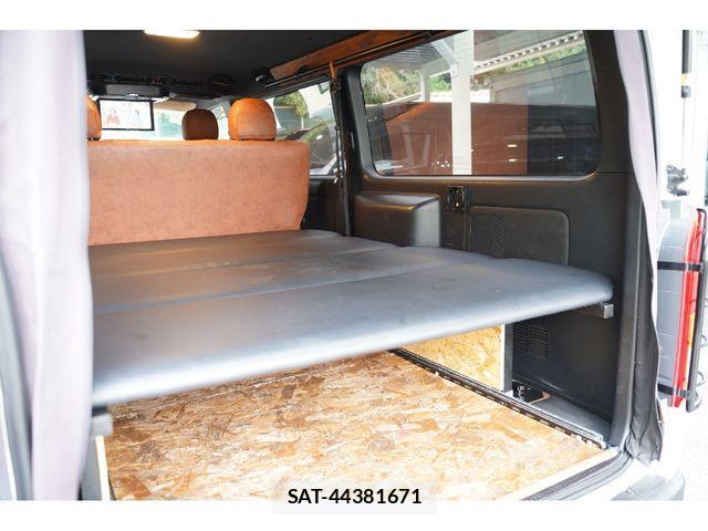 Toyota HIACE VAN 2019-07 522814-27