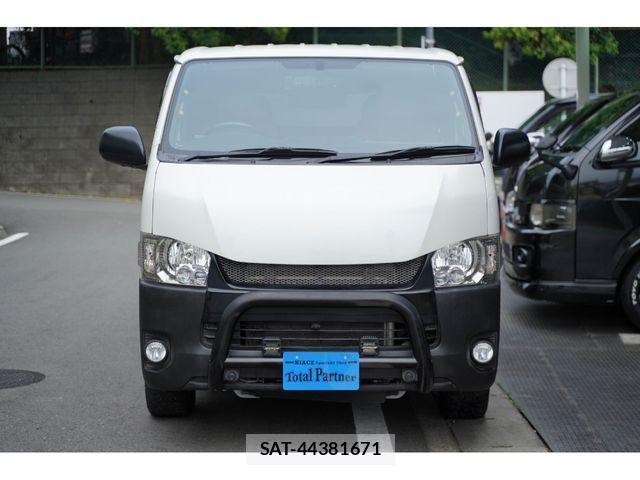 Toyota HIACE VAN 2019-07 522814-4