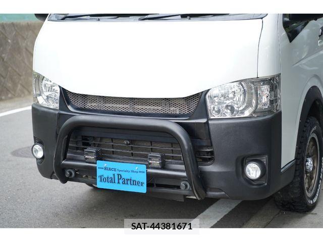 Toyota HIACE VAN 2019-07 522814-6