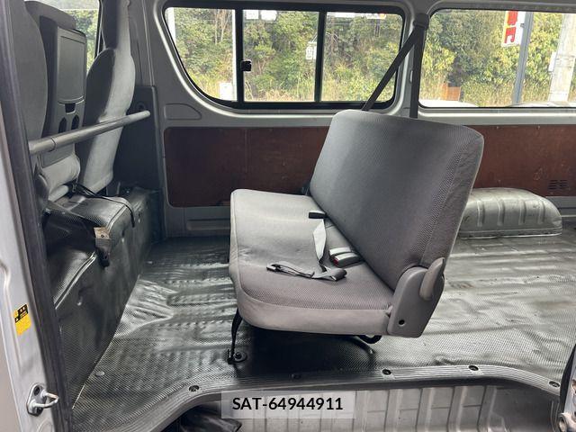 Toyota HIACE VAN 2004-12 735135-13