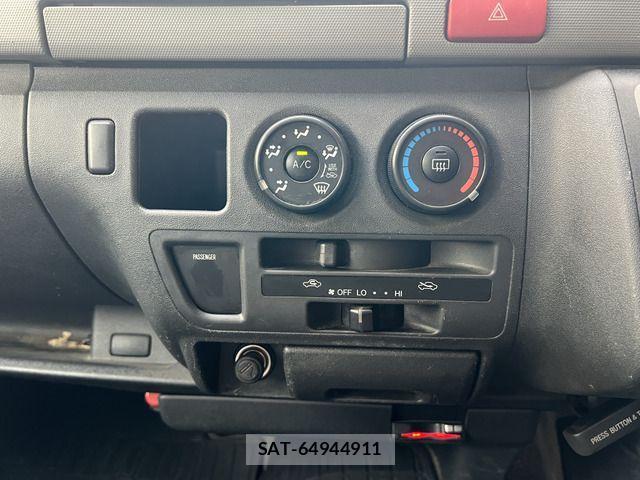 Toyota HIACE VAN 2004-12 735135-6